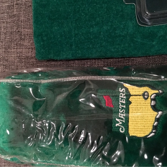 Great Golfer Gift ~ Green Masters Golf Towel ~ All NEW 
3 Wood Head Cover - Picture 4 of 4